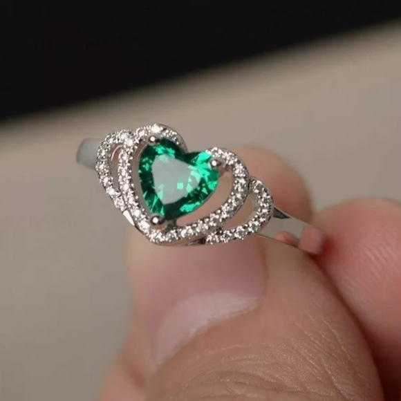 Pretty 925 Green Zircon Ring - Picture 1 of 8